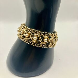 Beautiful pearl studded bracelet